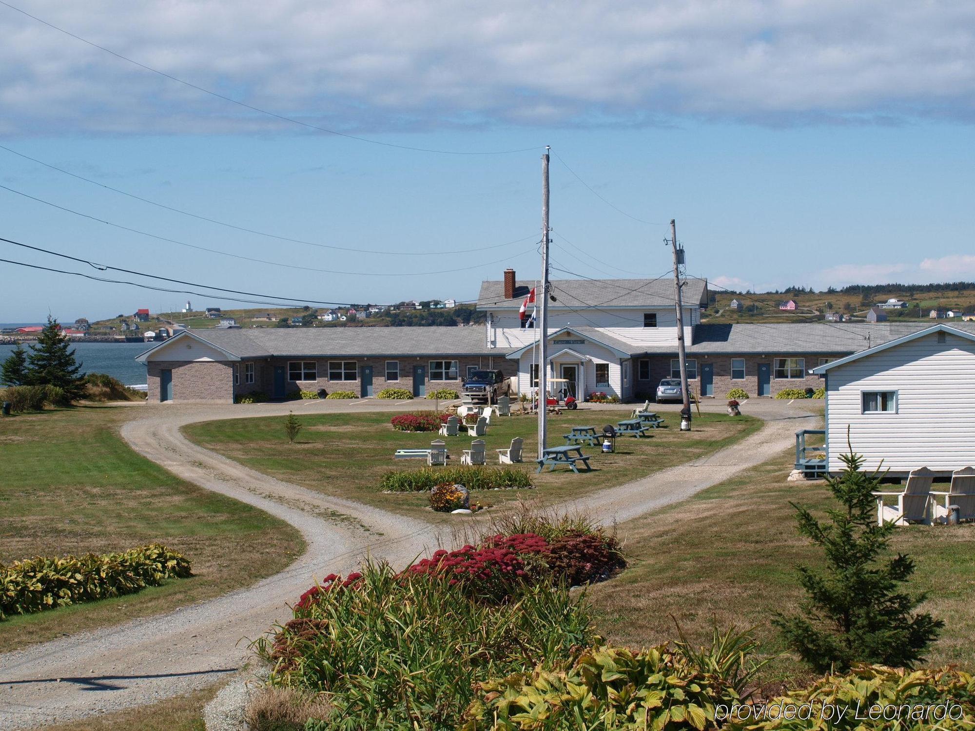 Cape View Motel & Cottages Mavilette Exterior photo